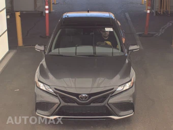 2022 Toyota Camry XSE - miniatura 2