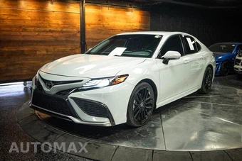 2022 Toyota Camry XSE - miniatura 2