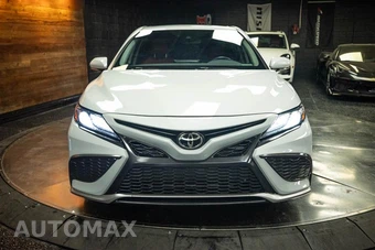 2022 Toyota Camry XSE - miniatura 4