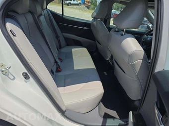 2022 Toyota Camry XSE - miniatura 13