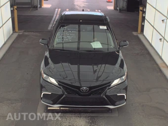 2022 Toyota Camry XSE - miniatura 2