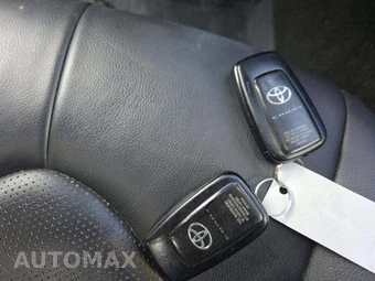 2022 Toyota Camry XSE - miniatura 8