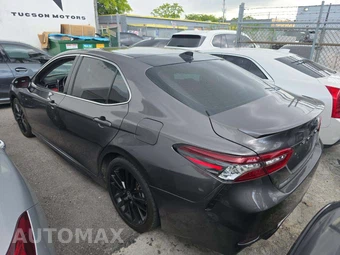 2022 Toyota Camry XSE - miniatura 2