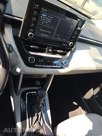 2022 Toyota Corolla Cross LE - miniatura 10