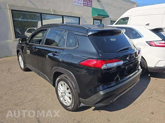 2022 Toyota Corolla Cross LE - miniatura 2