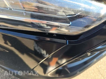 2022 Toyota Corolla Cross LE - miniatura 25