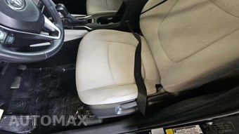 2022 Toyota Corolla Cross LE – miniatura 23