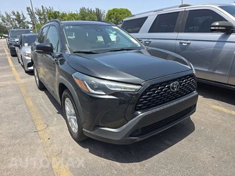 2022 Toyota Corolla Cross LE – miniatura 3