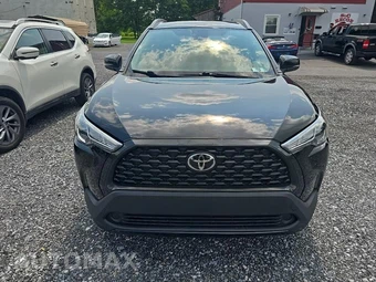 2022 Toyota Corolla Cross LE - miniatura 2