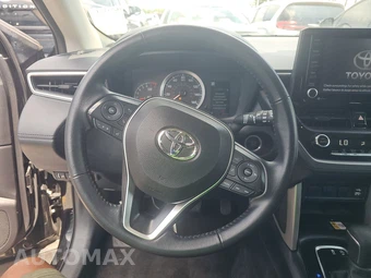 2022 Toyota Corolla Cross LE - miniatura 10