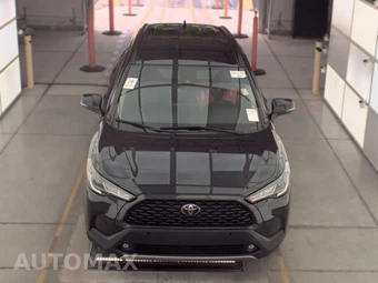 2022 Toyota Corolla Cross LE - miniatura 2