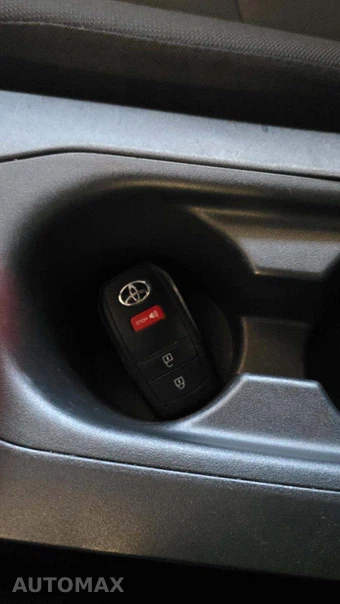2022 Toyota Corolla Cross LE - miniatura 20