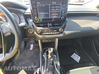 2022 Toyota Corolla Cross LE - miniatura 10