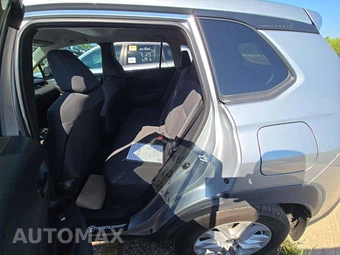 2022 Toyota Corolla Cross LE - miniatura 13