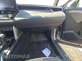 2022 Toyota Corolla Cross LE - miniatura 19
