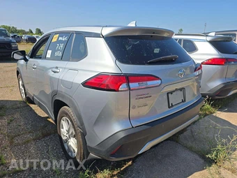 2022 Toyota Corolla Cross LE - miniatura 2