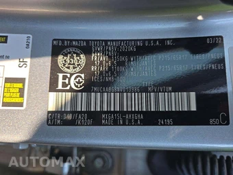 2022 Toyota Corolla Cross LE - miniatura 5