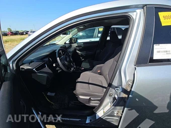 2022 Toyota Corolla Cross LE - miniatura 6