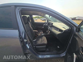 2022 Toyota Corolla Cross LE - miniatura 18