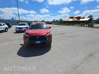 2022 Toyota Corolla Cross XLE - miniatura 2