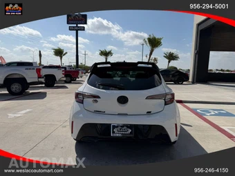 2022 Toyota Corolla Hatchback SE Nightshade Edition - miniatura 4