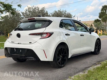 2022 Toyota Corolla Hatchback SE Nightshade Edition - miniatura 4