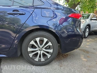 2022 Toyota Corolla Hybrid LE Sedan - miniatura 11