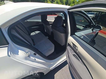 2022 Toyota Corolla Hybrid LE Sedan - miniatura 16