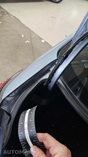 2022 Toyota Corolla Hybrid LE Sedan - miniatura 26