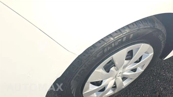 2022 Toyota Corolla L Sedan – miniatura 22
