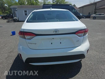 2022 Toyota Corolla LE Sedan – miniatura 5