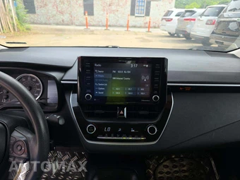 2022 Toyota Corolla LE Sedan - miniatura 10