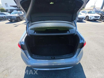 2022 Toyota Corolla LE Sedan - miniatura 14