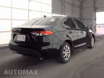 2022 Toyota Corolla LE Sedan – miniatura 4