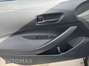 2022 Toyota Corolla LE Sedan – miniatura 9