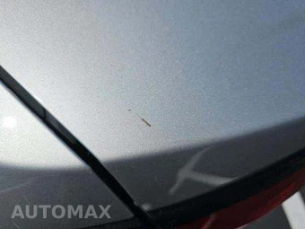 2022 Toyota Corolla LE Sedan – miniatura 3