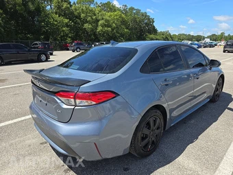 2022 Toyota Corolla LE Sedan - miniatura 4