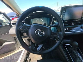 2022 Toyota Corolla LE Sedan - miniatura 10