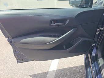 2022 Toyota Corolla LE Sedan - miniatura 15