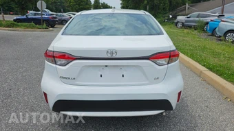 2022 Toyota Corolla LE Sedan - miniatura 4
