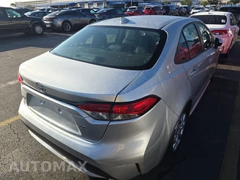 2022 Toyota Corolla LE Sedan – miniatura 4