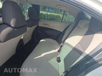 2022 Toyota Corolla LE Sedan – miniatura 10