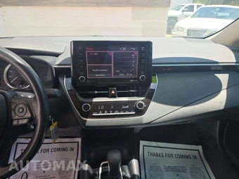 2022 Toyota Corolla LE Sedan - miniatura 10
