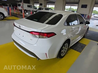 2022 Toyota Corolla LE Sedan - miniatura 4