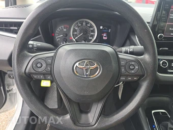 2022 Toyota Corolla LE Sedan - miniatura 10
