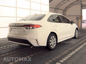 2022 Toyota Corolla LE Sedan - miniatura 4