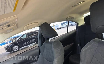 2022 Toyota Corolla LE Sedan - miniatura 14
