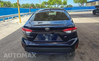 2022 Toyota Corolla LE Sedan - miniatura 5
