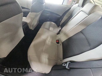 2022 Toyota Corolla LE Sedan – miniatura 13