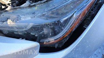 2022 Toyota Corolla LE Sedan – miniatura 5